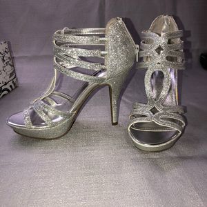 Brash Silver Glitter Strappy Stilettos New, SZ 7, Evening Event, New Years Eve